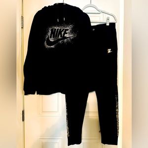 Nike womens sweatsuit